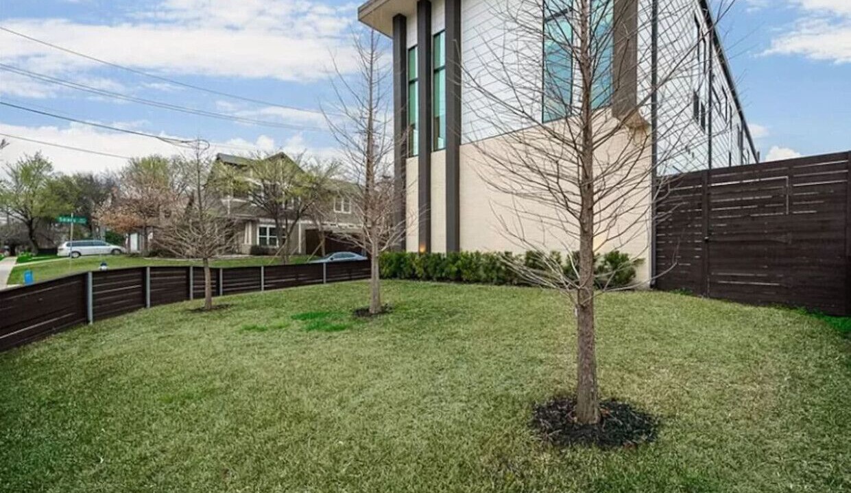 Photo of Outdoor in Knox - Henderson