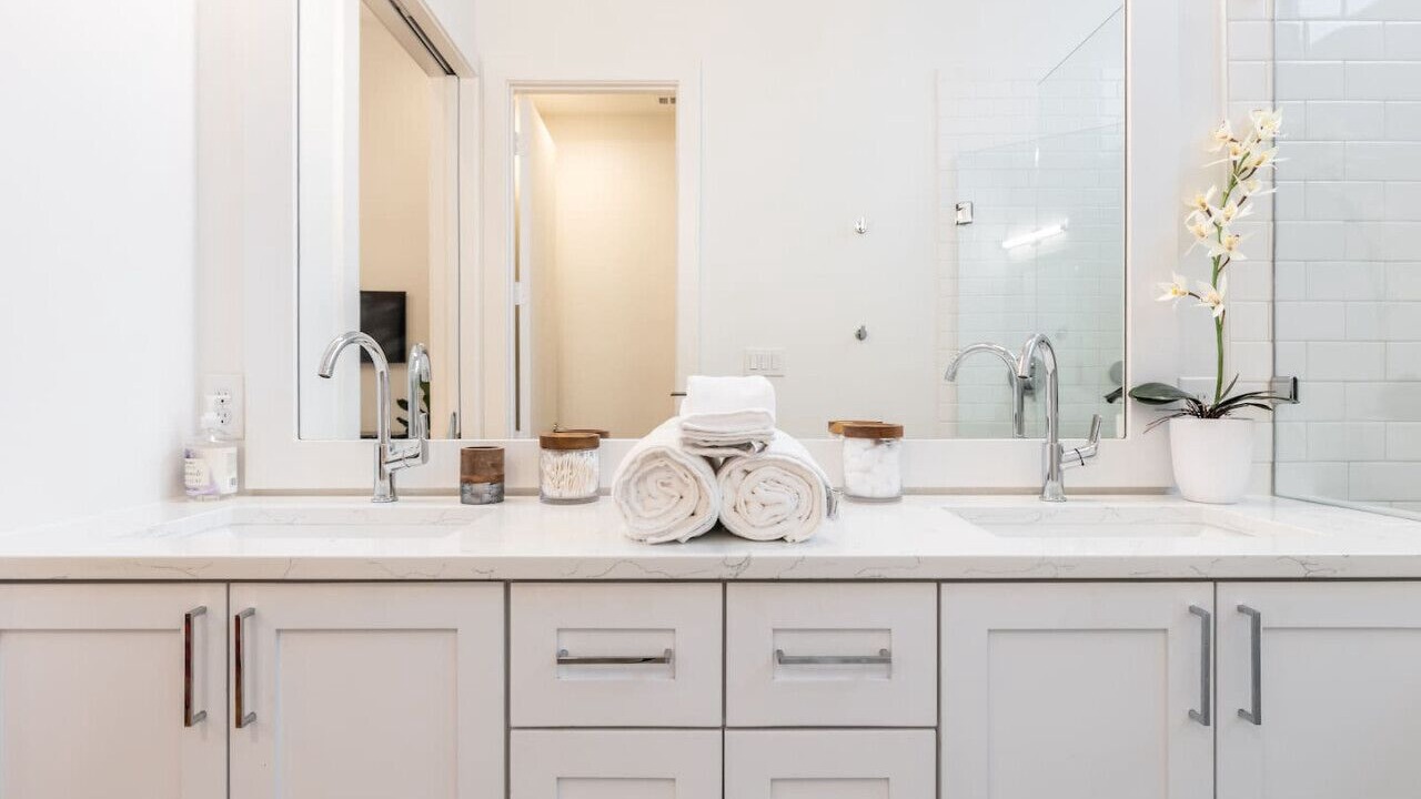 Photo of Bathroom in Knox - Henderson
