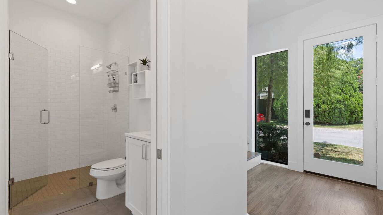 Photo of Bathroom in Knox - Henderson