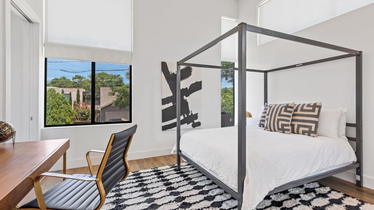 Photo of Bedroom in Knox - Henderson