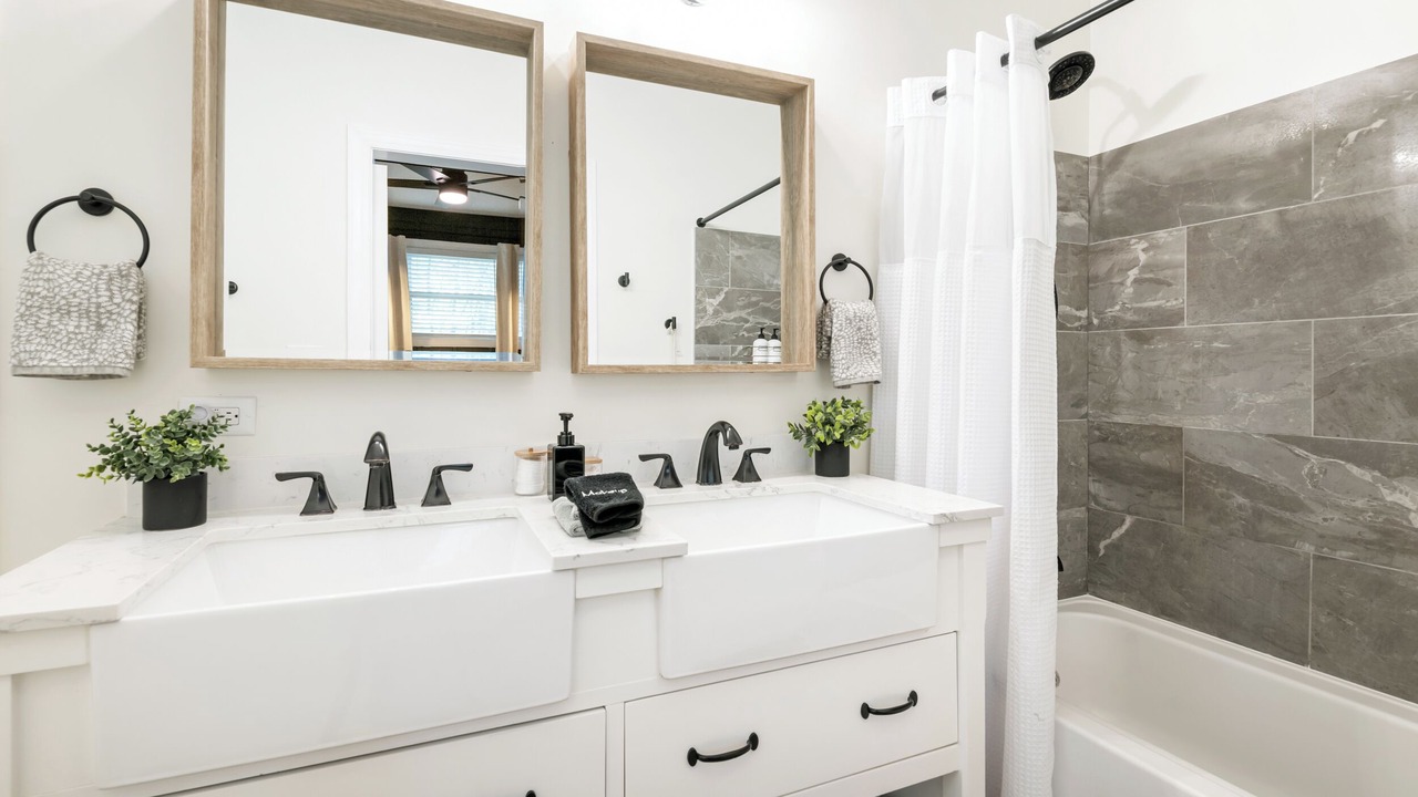 Photo of Bathroom in Massanutten