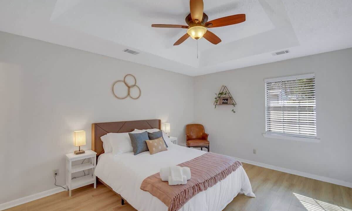 Photo of Bedroom in Pooler