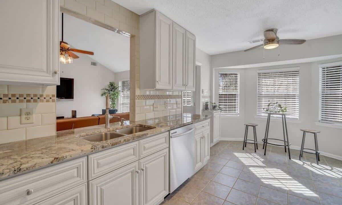 Photo of Kitchen in Pooler