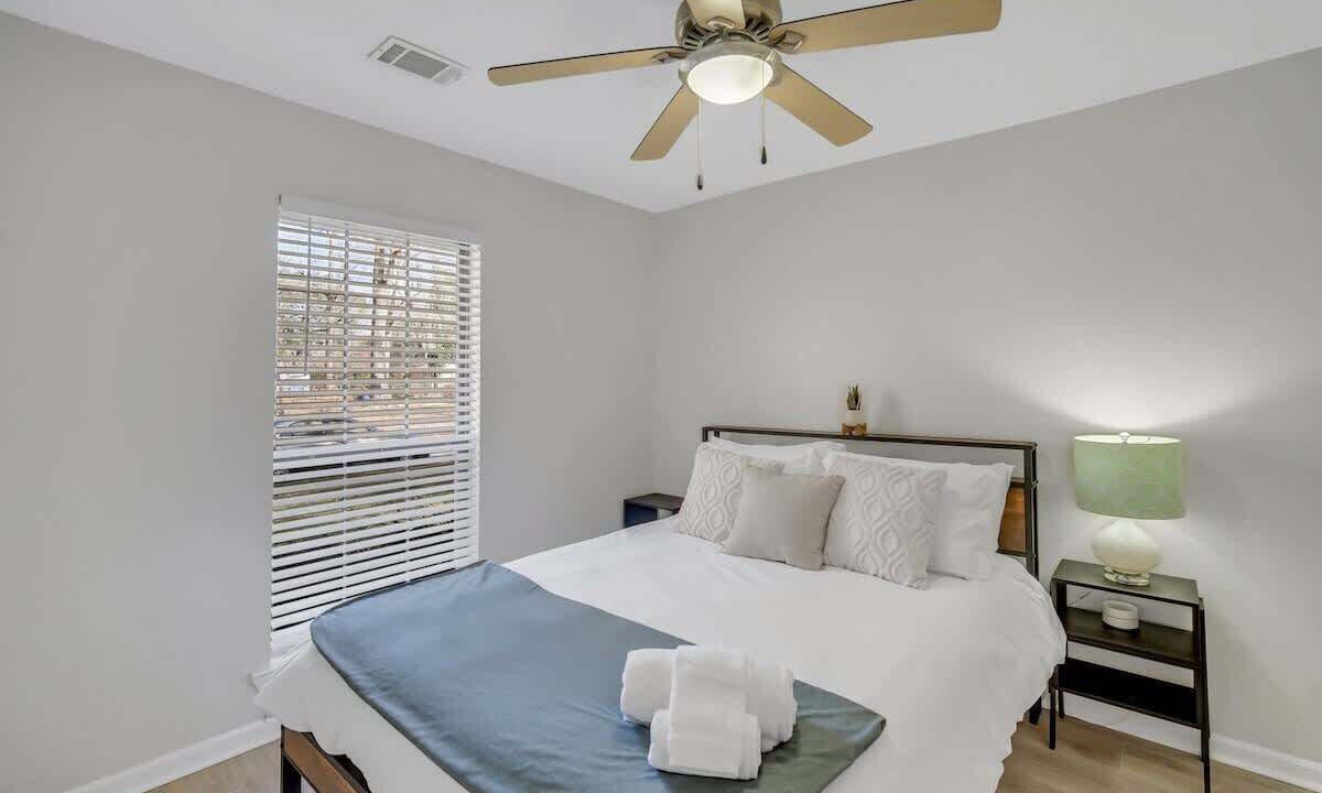 Photo of Bedroom in Pooler