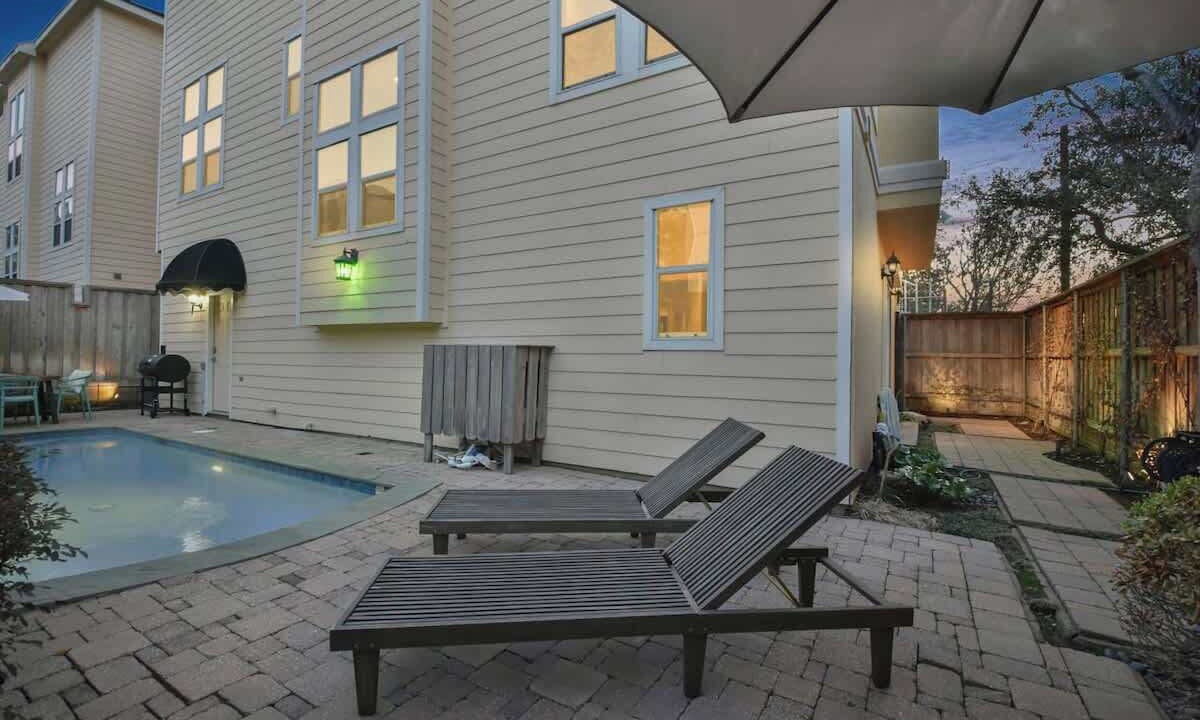 Photo of Outdoor in Shady Acres