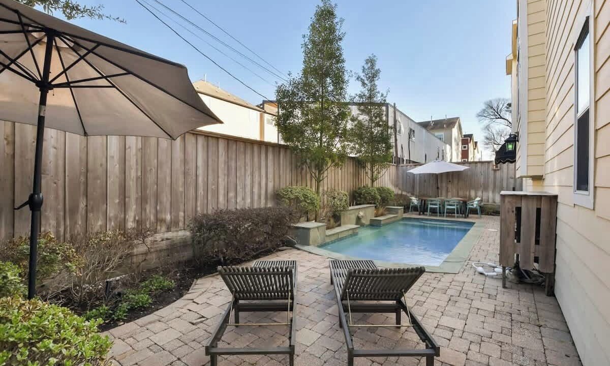 Photo of Outdoor in Shady Acres