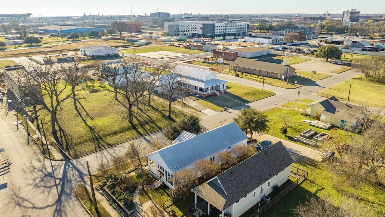 Photo of Outdoor in East Riverside