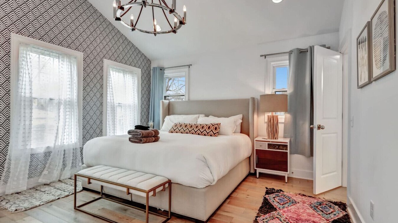 Photo of Bedroom in Lockeland Springs