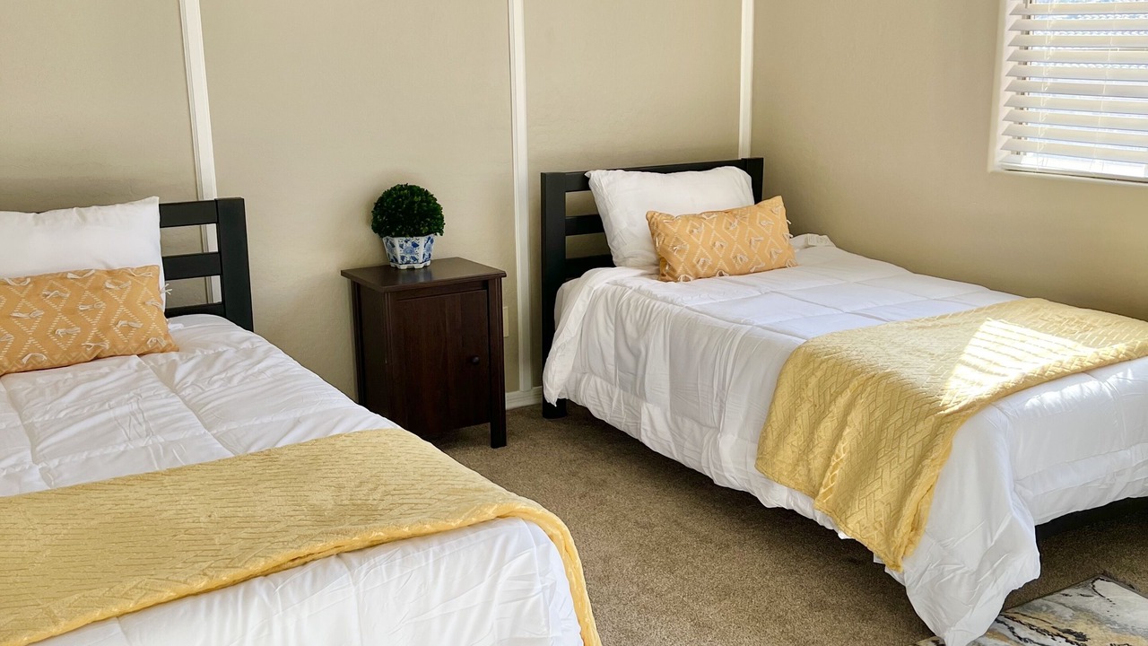 Photo of Bedroom in Rovey Farm Estates