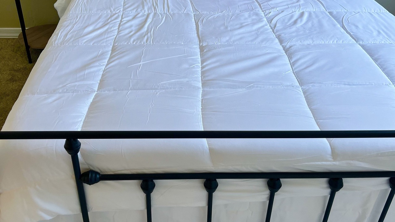 Photo of Bedroom in Rovey Farm Estates