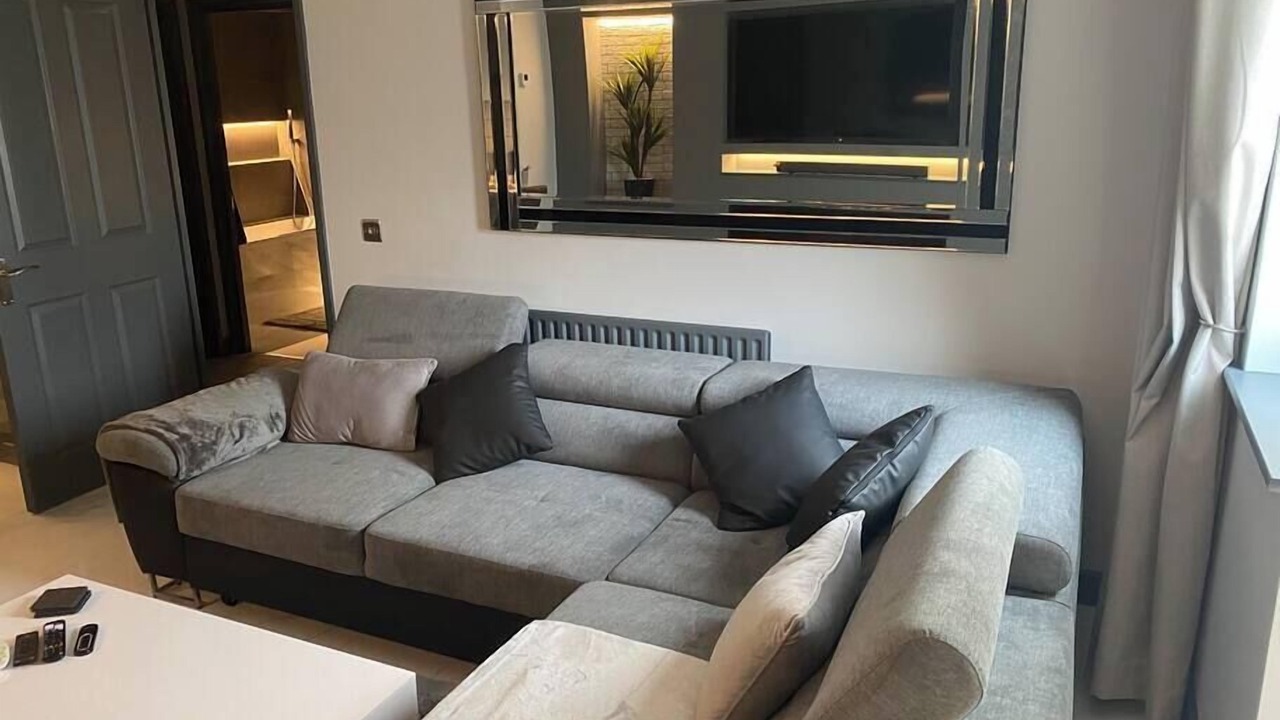 Photo of Livingroom in Reading