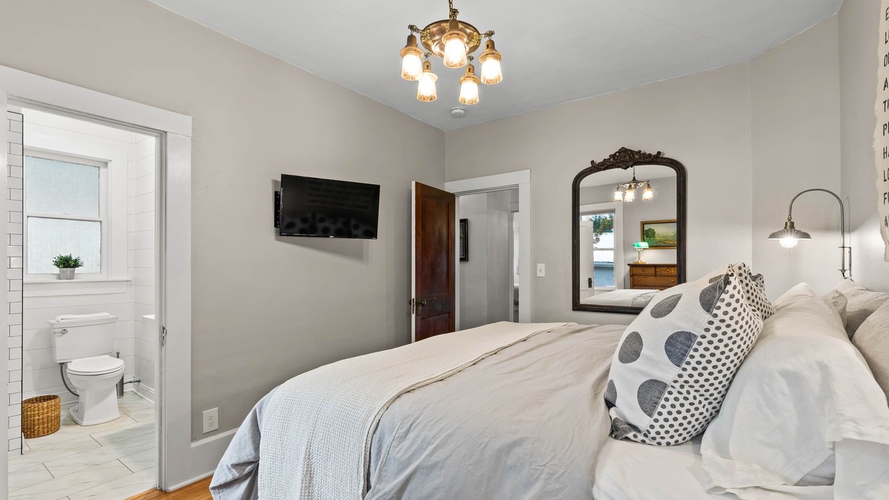 Photo of Bedroom in Washington