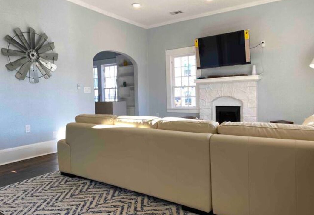 Photo of Livingroom in Roswell