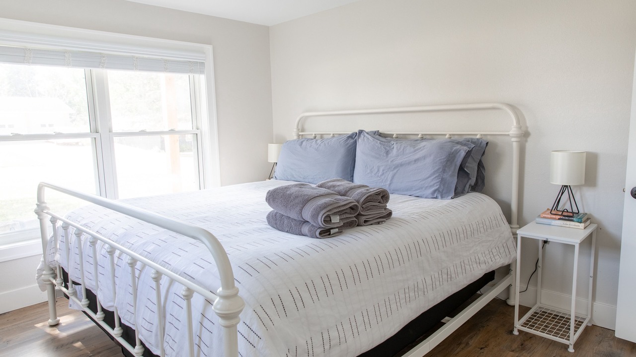 Photo of Bedroom in Decorah