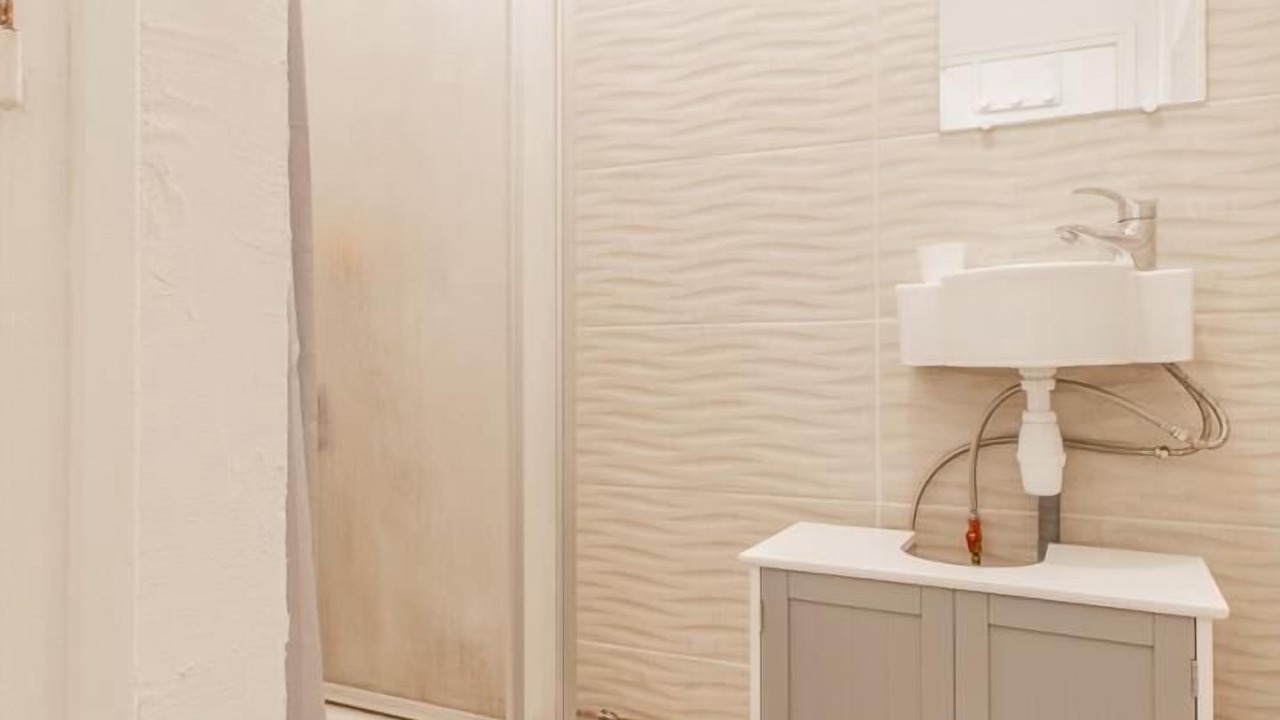 Photo of Bathroom in Autun