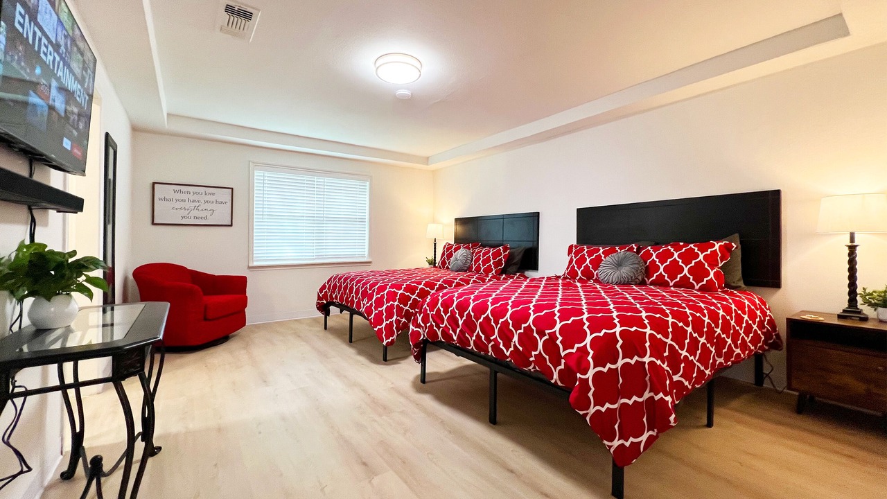 Photo of Bedroom in Park Central