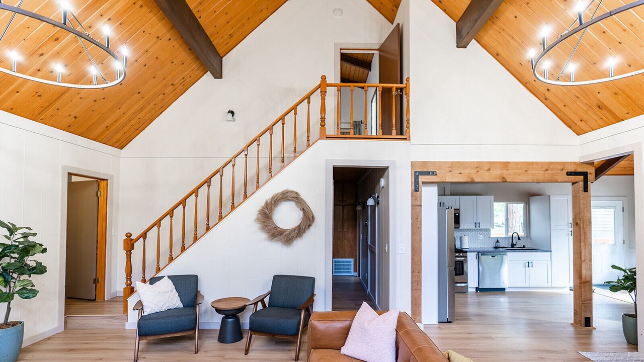 Photo of Livingroom in Cedar Glen