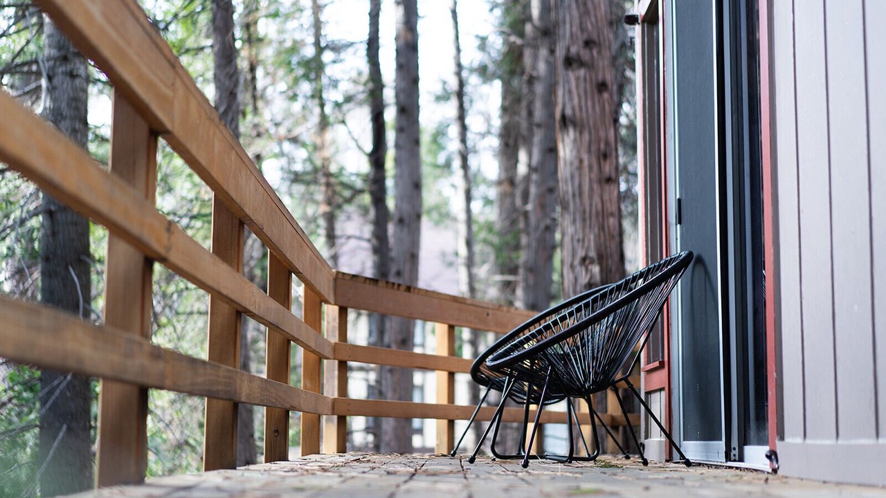 Photo of Patio Balcony in Cedar Glen