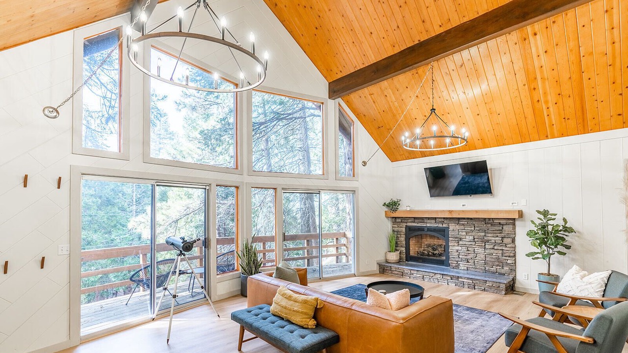 Photo of Livingroom in Cedar Glen