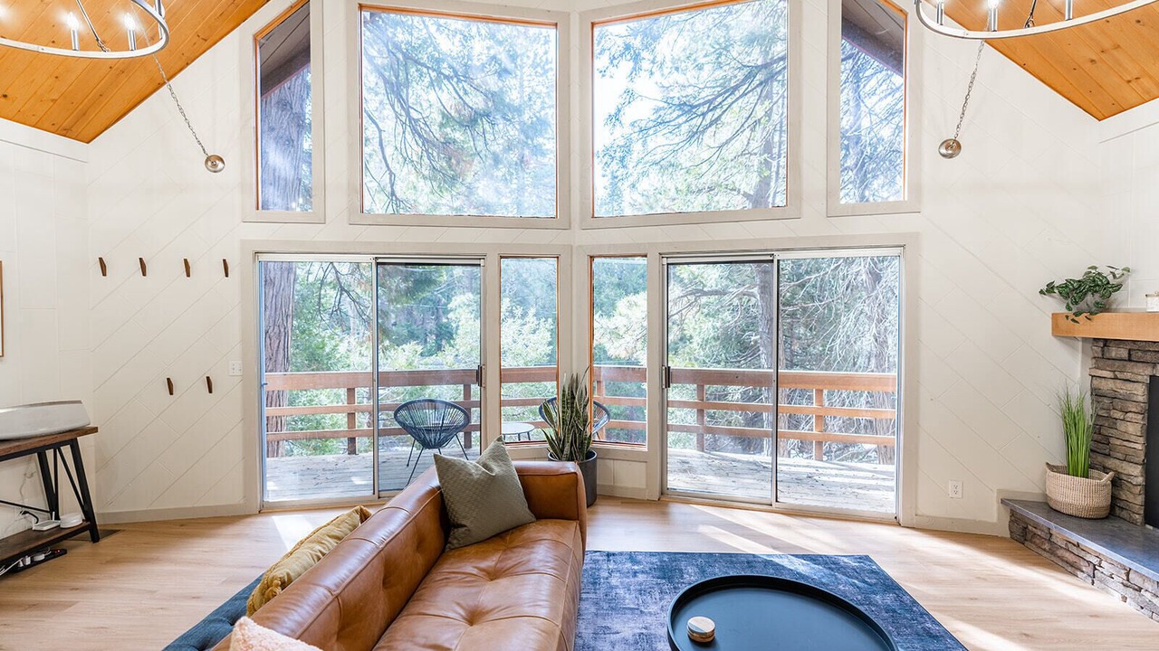 Photo of Livingroom in Cedar Glen