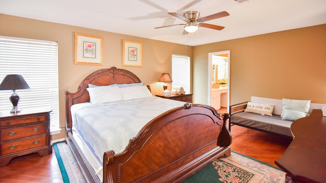 Photo of Bedroom in Greater Fondren Southwest