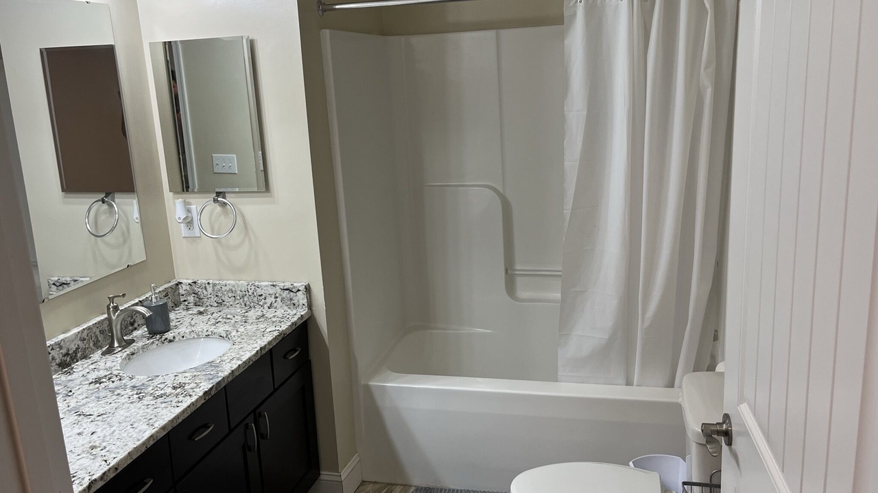 Photo of Bathroom in Dyke