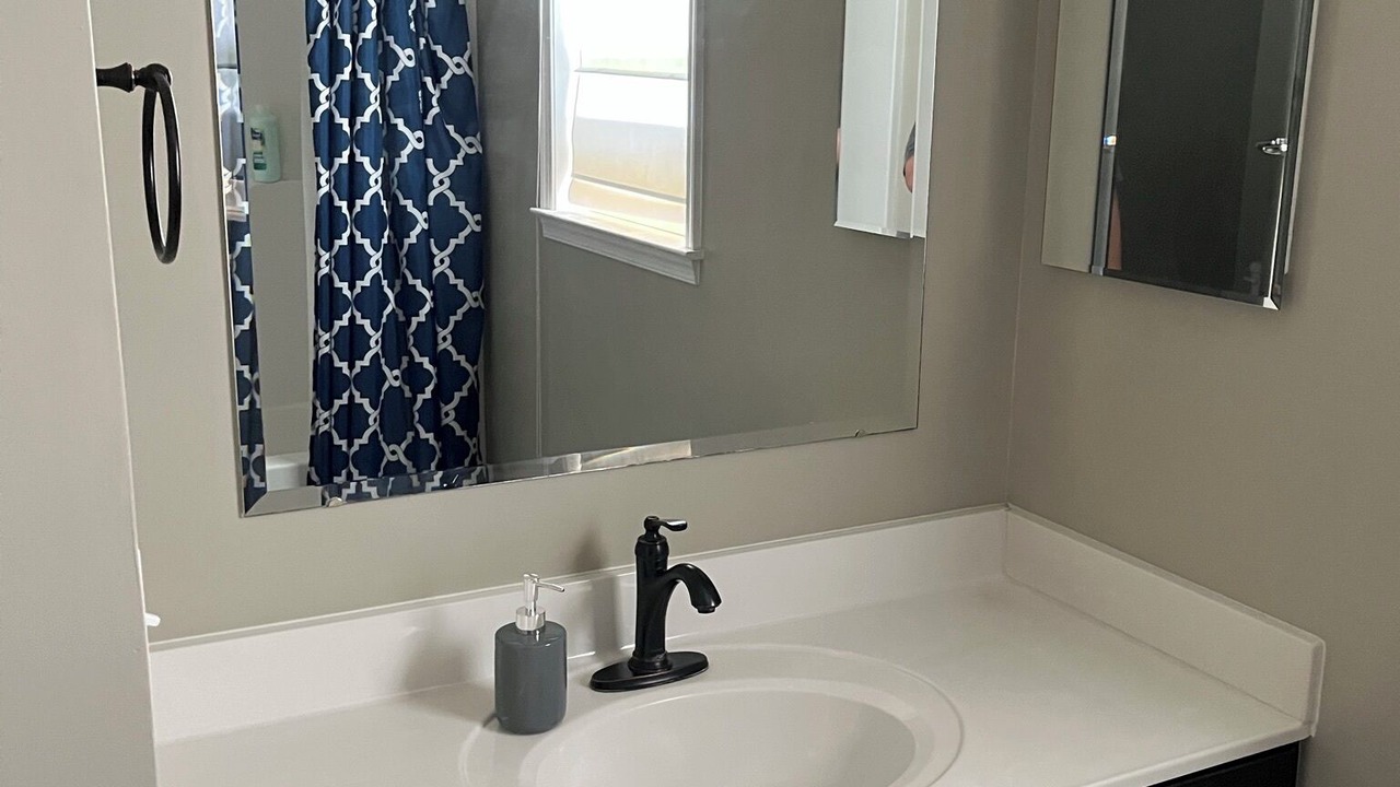 Photo of Bathroom in Dyke