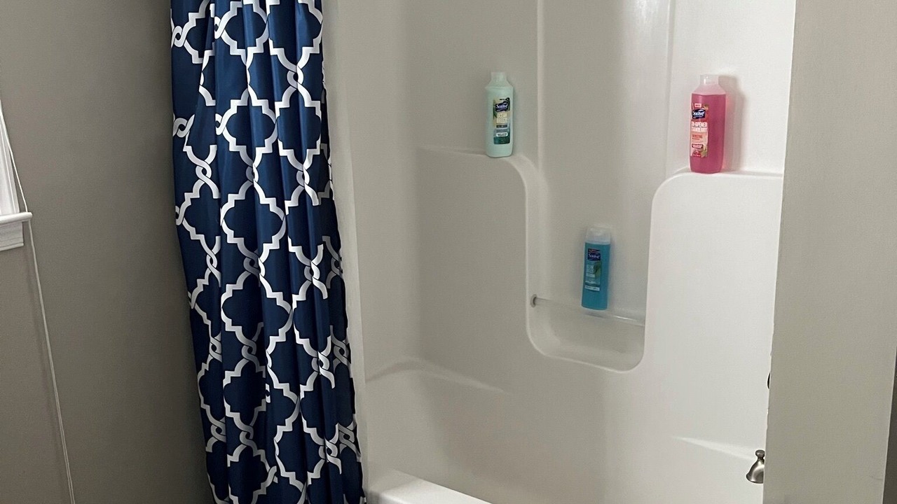 Photo of Bathroom in Dyke
