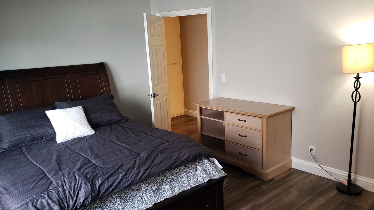 Photo of Bedroom in Winter Gardens