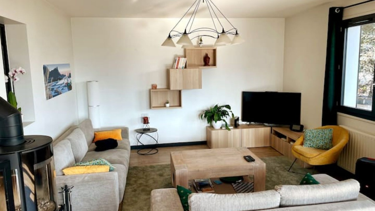 Photo of Livingroom in Cessenaz