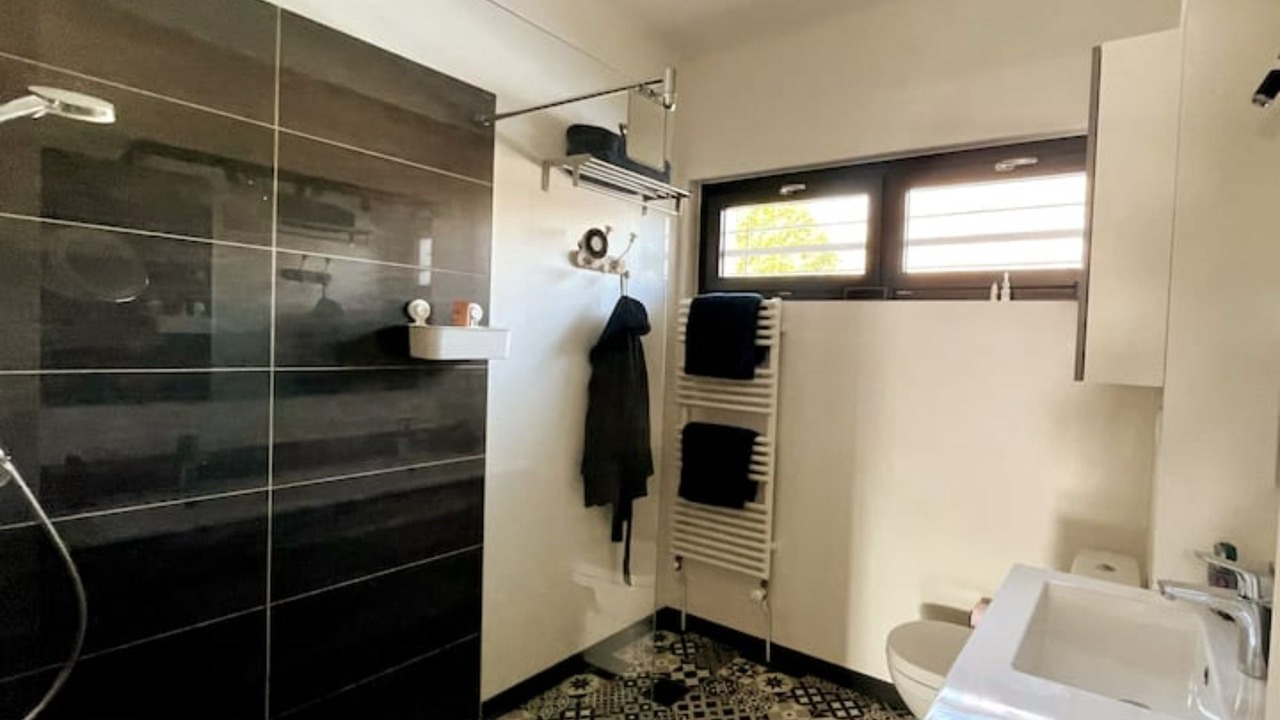Photo of Bathroom in Cessenaz