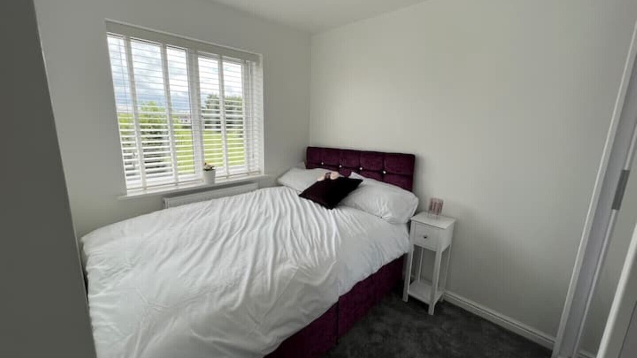 Photo of Bedroom in Oldbury