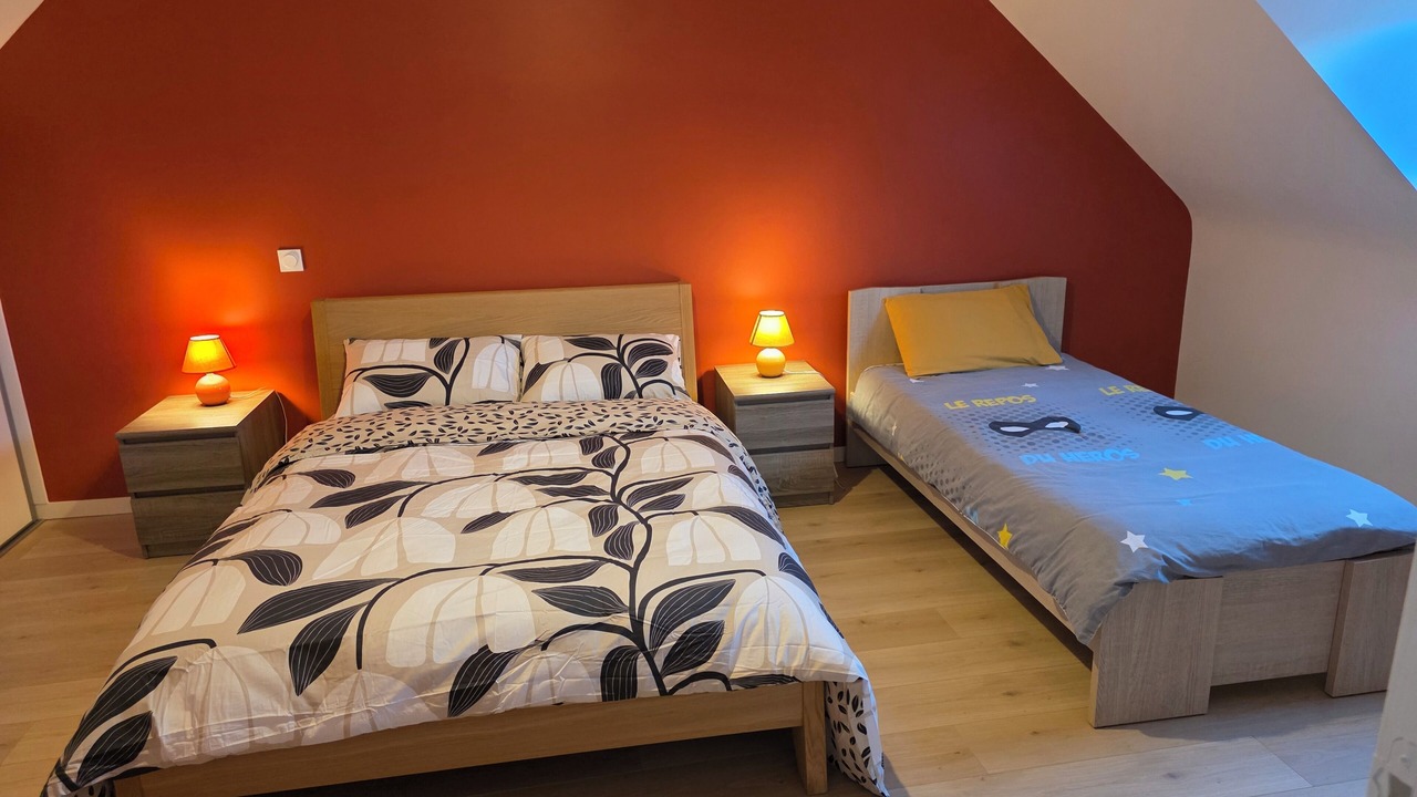 Photo of Bedroom in Peaule
