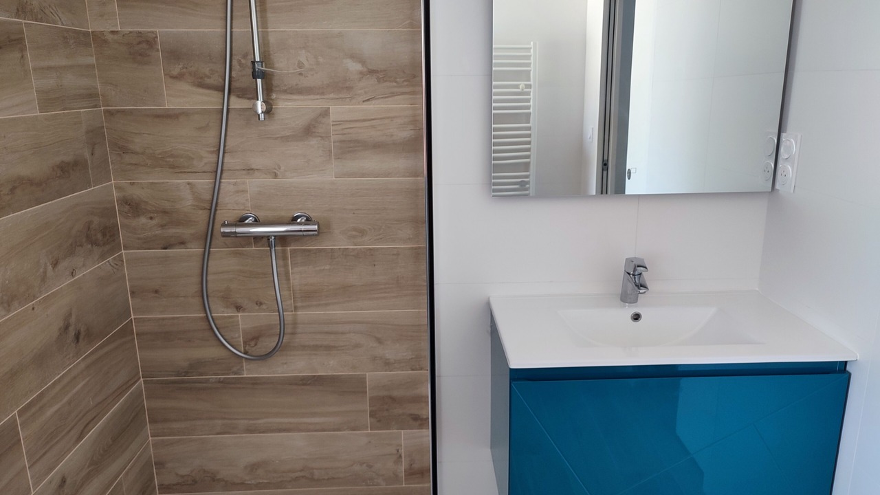 Photo of Bathroom in Peaule