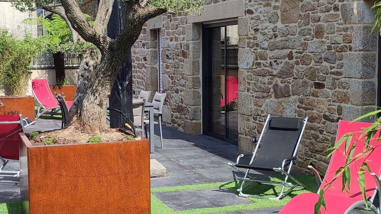Photo of Outdoor in Peaule