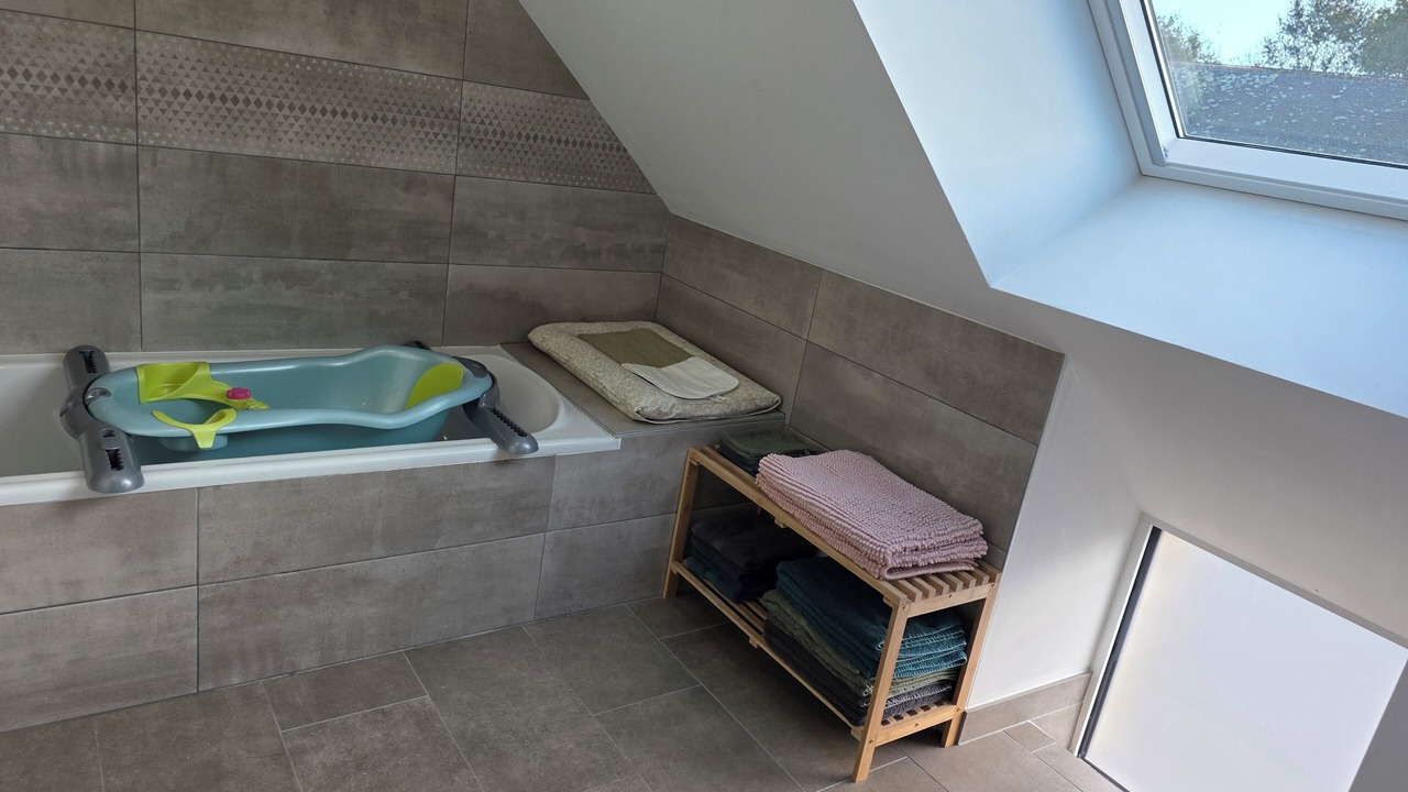 Photo of Bathroom in Peaule