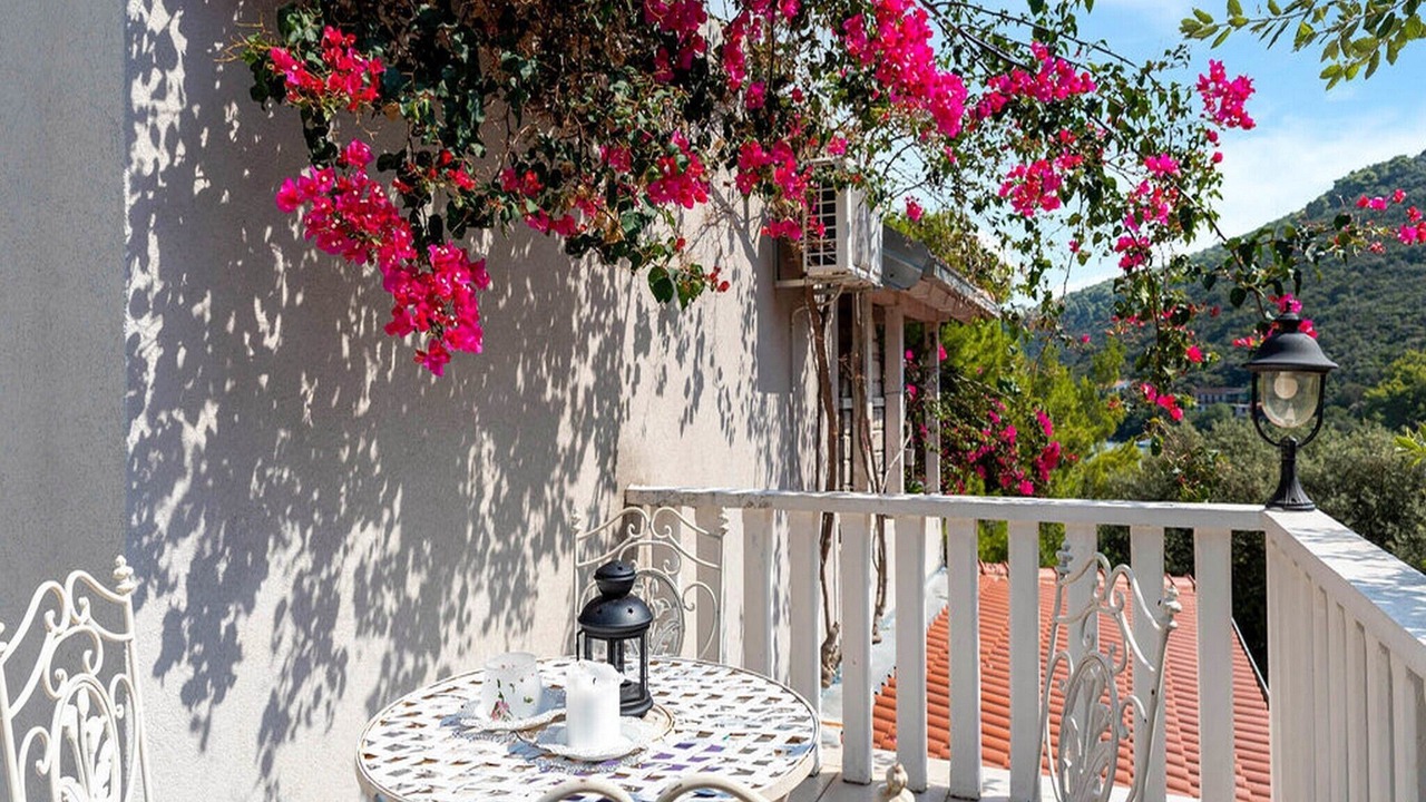 Photo of Patio Balcony in Pasadur
