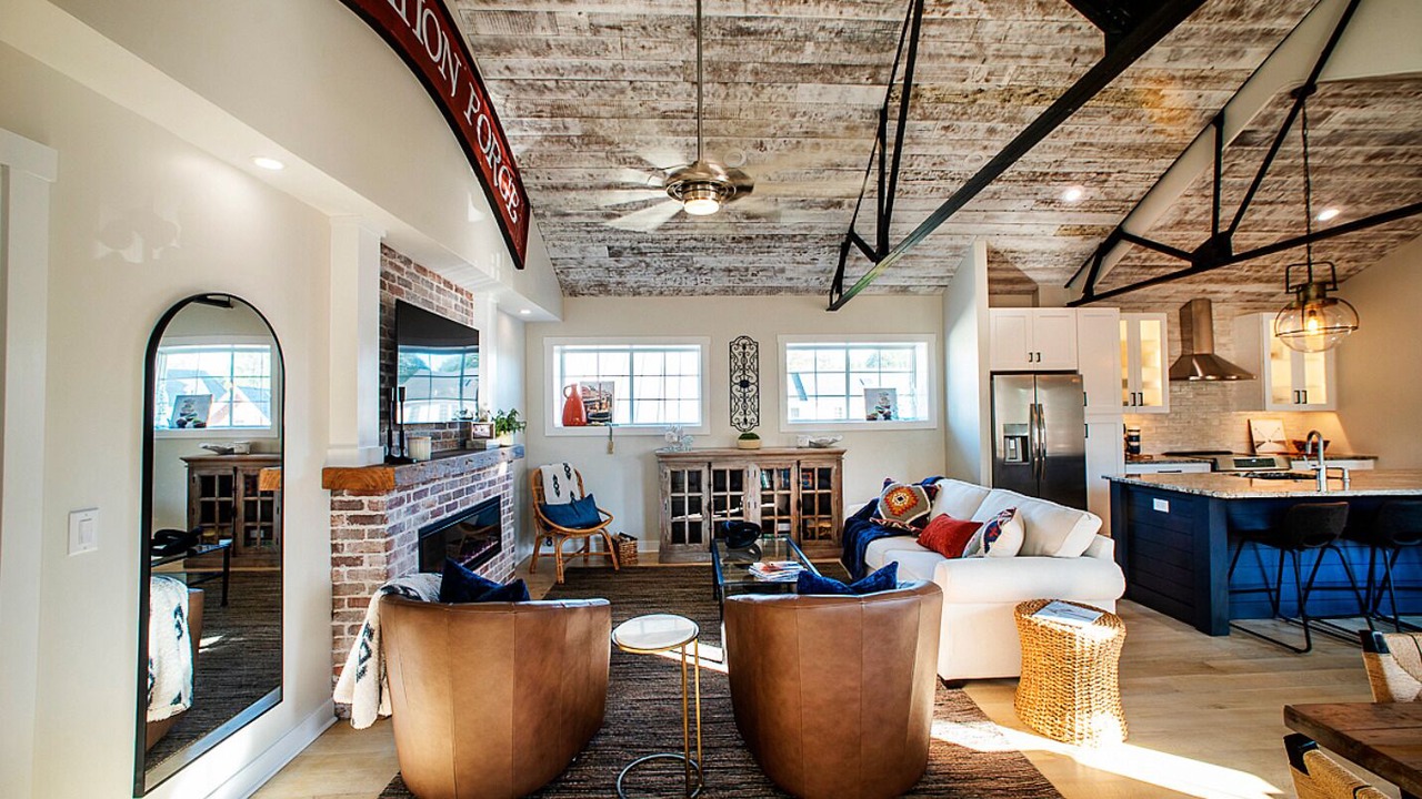 Photo of Livingroom in Historic District