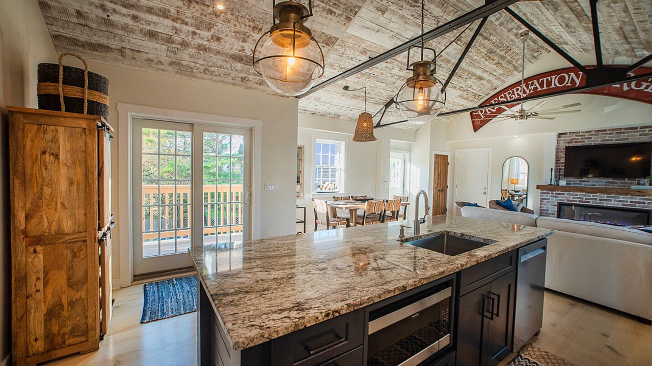 Photo of Others in Historic District