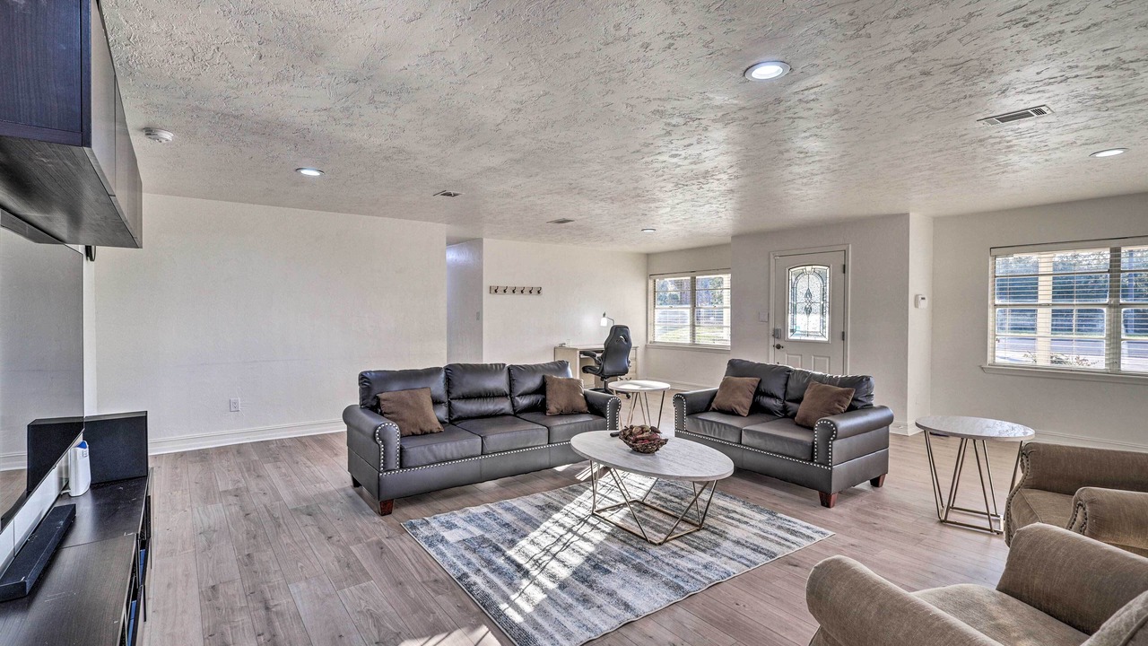 Photo of Livingroom in Gainesville