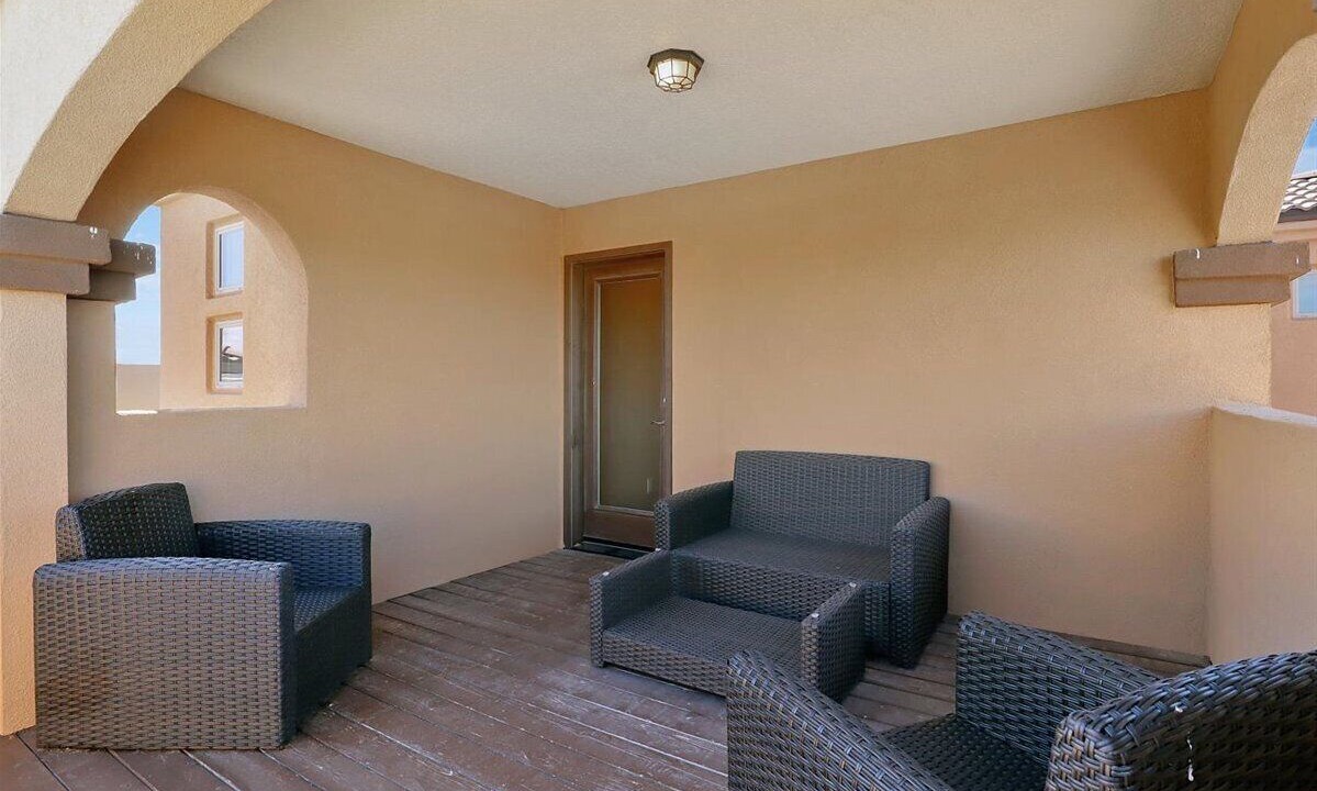 Photo of Patio Balcony in Mesa Del Sol Innovation Park