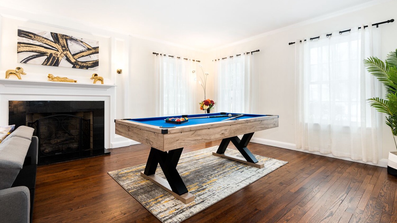 Photo of Bedroom in Beachwood