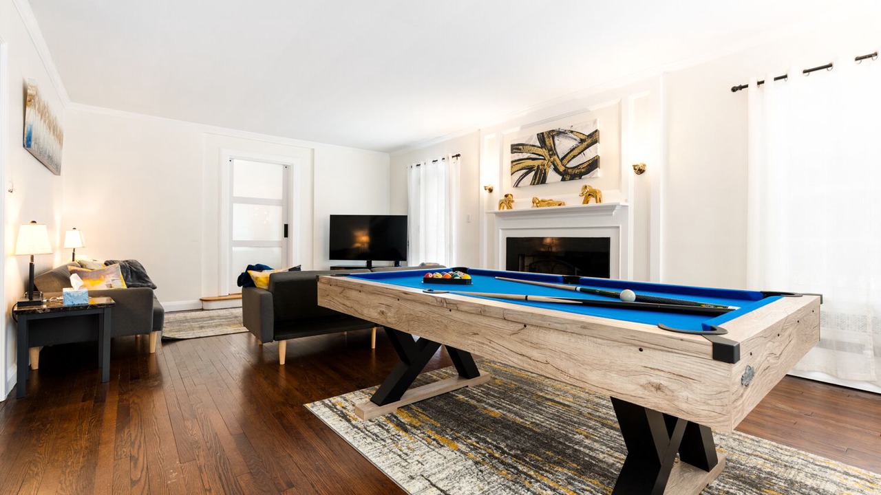 Photo of Bedroom in Beachwood