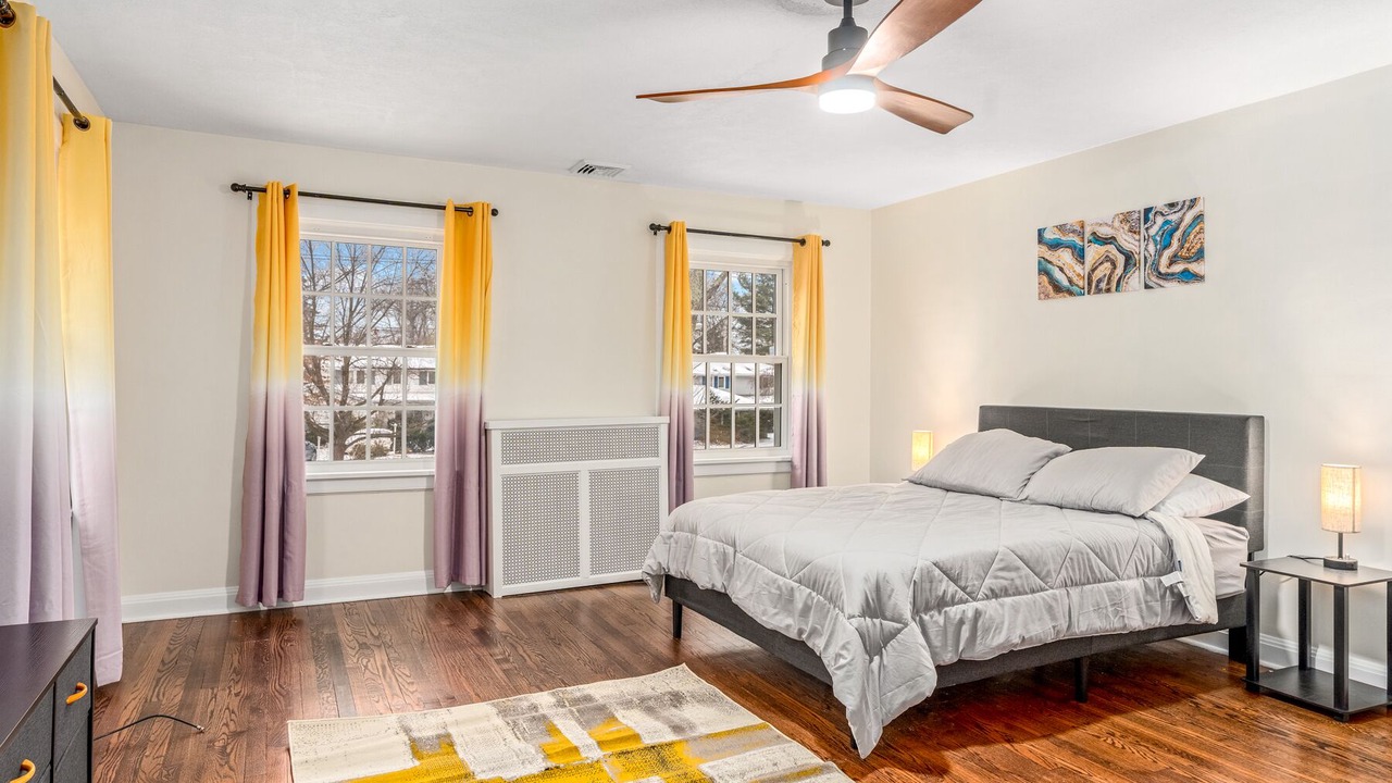 Photo of Bedroom in Beachwood