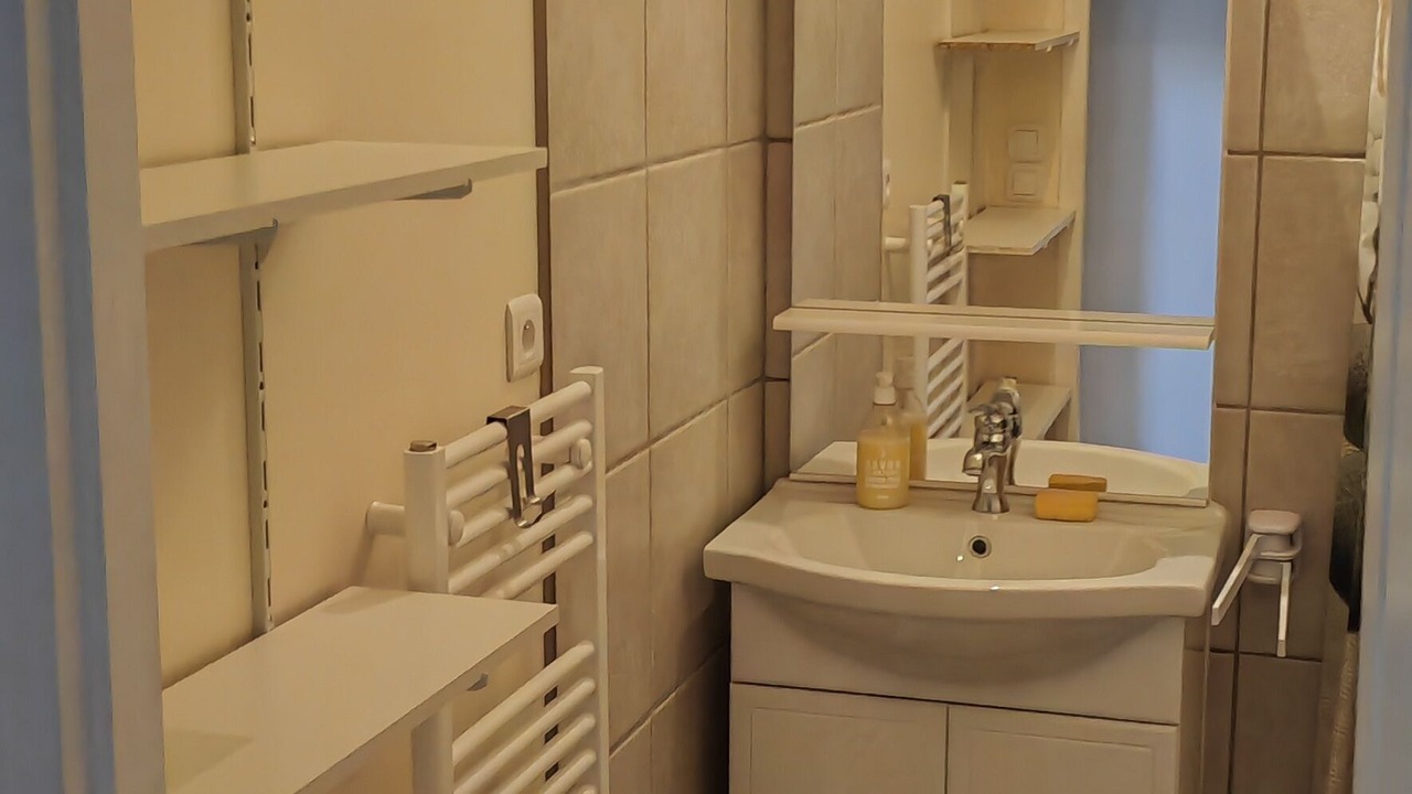 Photo of Bathroom in Saint-Ambroix