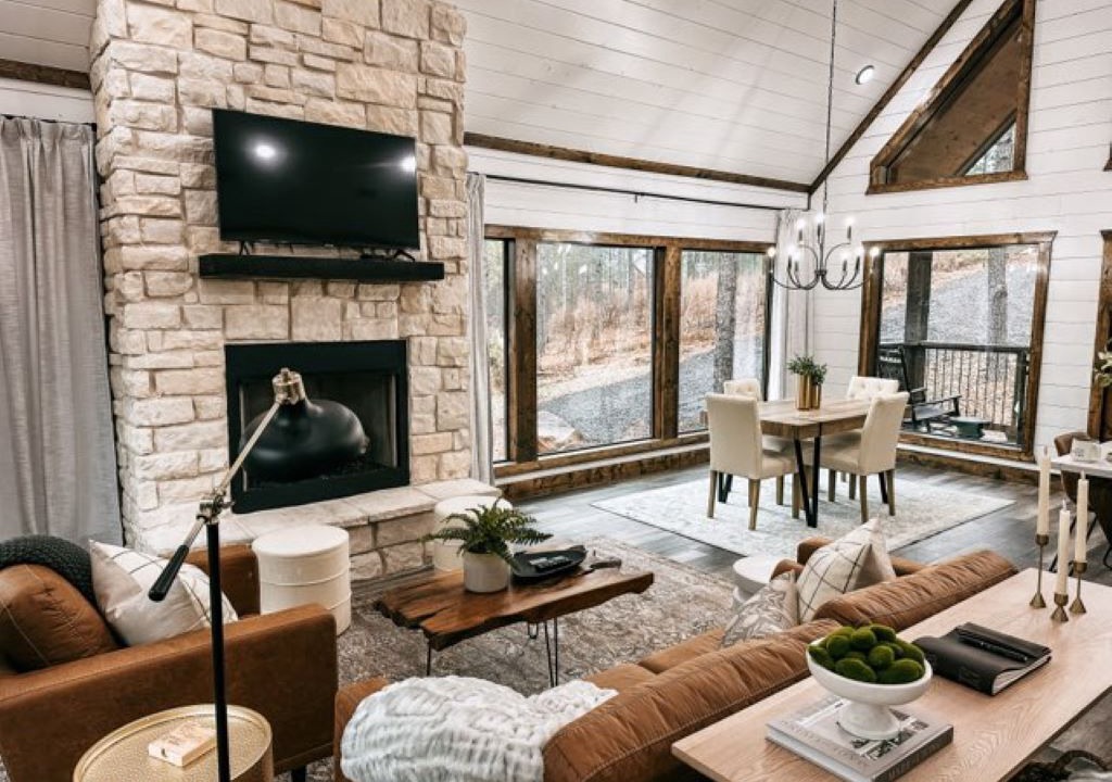 Photo of Livingroom in Broken Bow