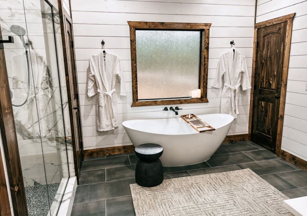 Photo of Bathroom in Broken Bow
