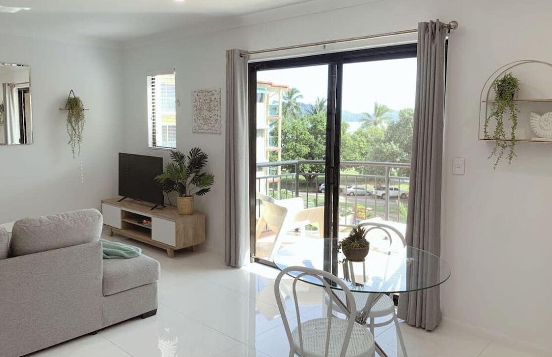 Photo of Livingroom in North Ward