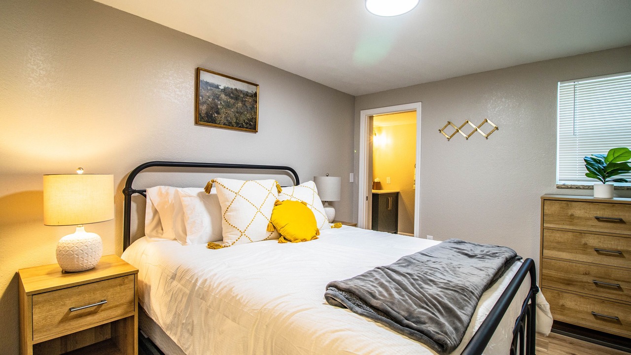 Photo of Bedroom in Dixieland