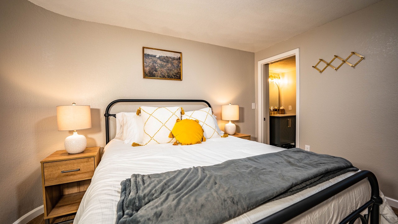 Photo of Bedroom in Dixieland
